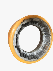 RODA TRACAO PT/TE 8 FUROS 250X210X100